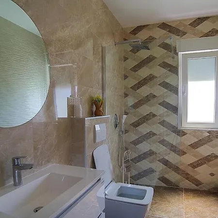 Flego With Private Swimming Pool And Big Outside Space * Funtana